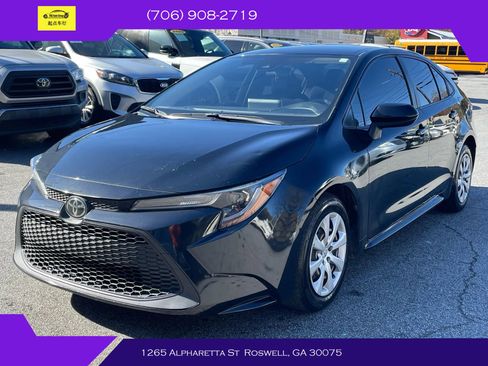 Used 2021 Toyota Corolla LE FWD image 3