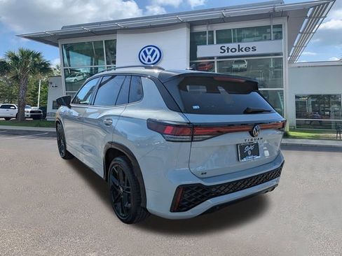 New 2026 Volkswagen Tiguan SE R-Line image 6