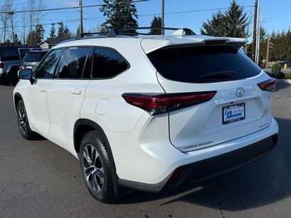Used 2020 Toyota Highlander XLE