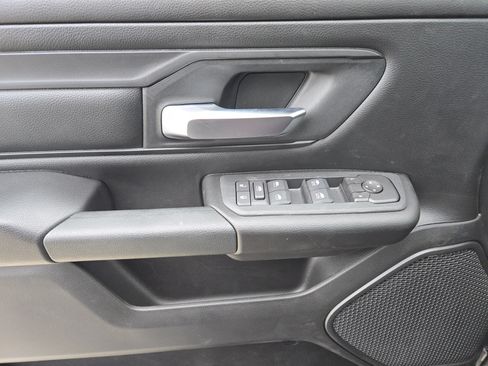 New 2026 RAM 1500 Express AWD/4WD image 18