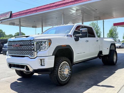 Used 2023 GMC Sierra 3500 Denali AWD/4WD image 6