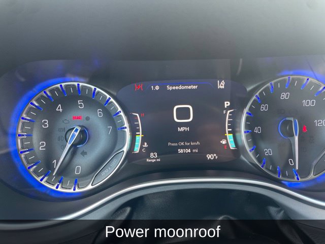 Used 2018 Chrysler Pacifica Limited w/ Advanced Safetytec Group FWD image 14