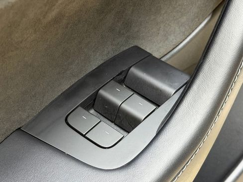 Used 2023 Tesla Model 3 Standard Range image 23