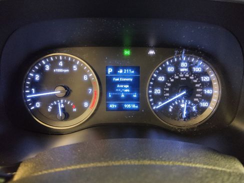 Used 2021 Hyundai Tucson SE image 23