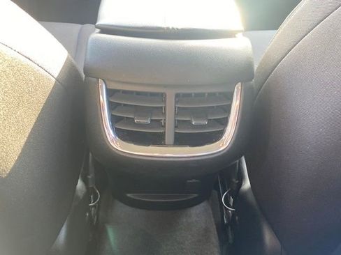 Used 2024 Chevrolet Malibu LT image 12