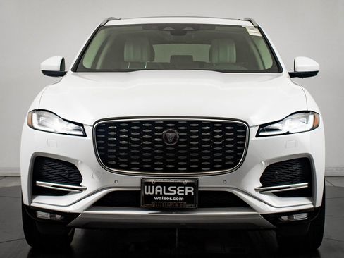 Used 2023 Jaguar F-PACE S image 2