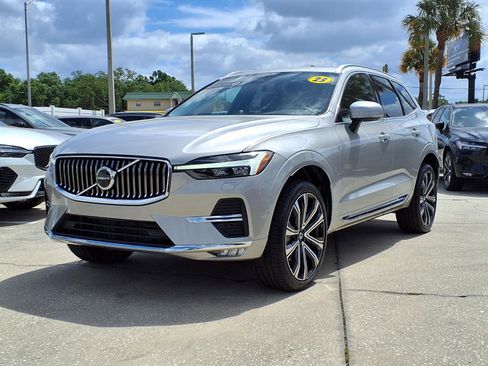 Certified 2023 Volvo XC60 B5 Ultimate AWD/4WD image 3
