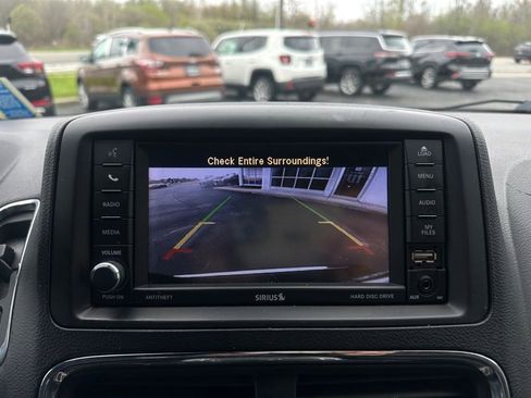 Used 2019 Dodge Grand Caravan SXT FWD image 21