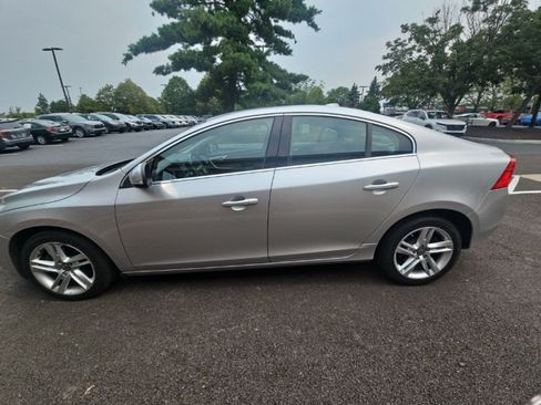 Used 2015 Volvo S60 T5 Premier w/ Climate Package FWD image 5
