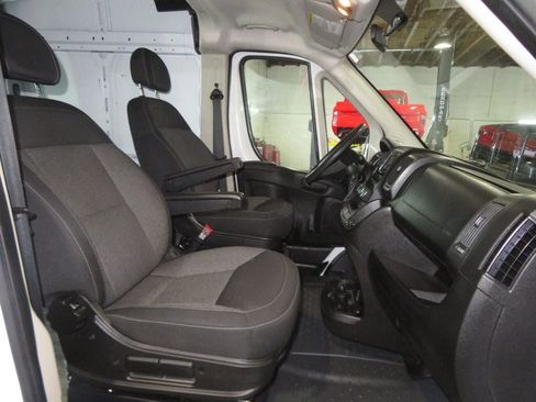 Used 2017 RAM ProMaster 2500 w/ Mopar Trailer Tow Group FWD image 29