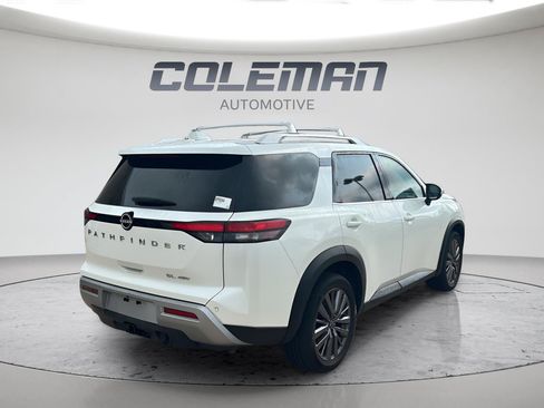 Used 2023 Nissan Pathfinder SL w/ SL Premium Package AWD/4WD image 3