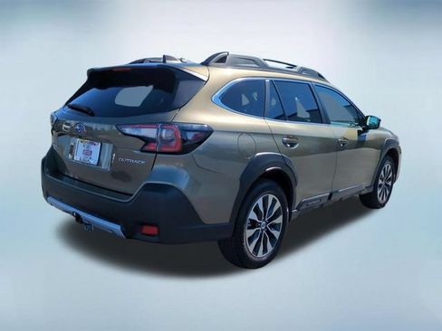 Used 2025 Subaru Outback Limited AWD/4WD image 7
