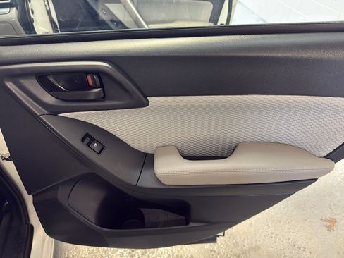 Used 2018 Subaru Forester 2.5i image 27