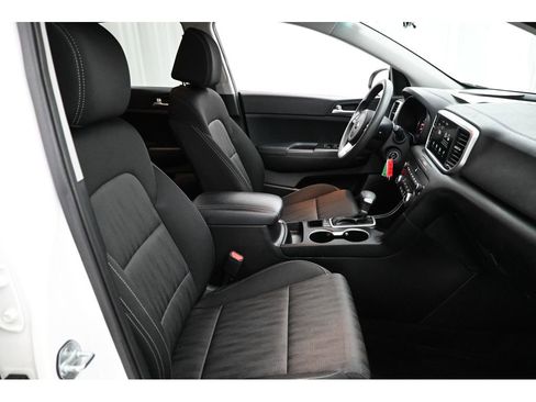 Used 2022 Kia Sportage LX AWD/4WD image 17