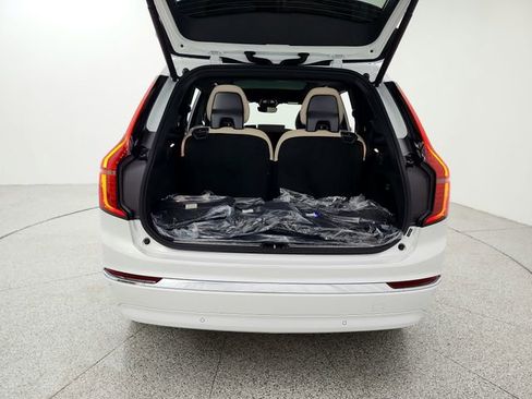 New 2026 Volvo XC90 B5 Plus w/ Protection Package image 19