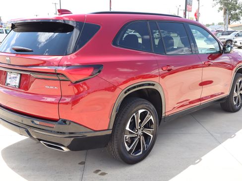 Used 2026 Buick Enclave Sport Touring FWD image 5