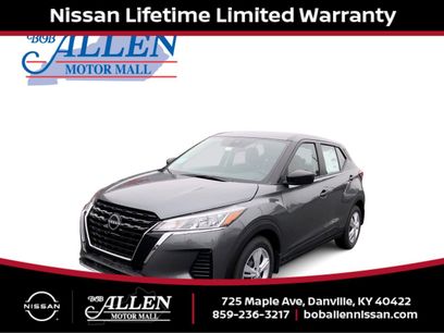 New 2025 Nissan Kicks Play S