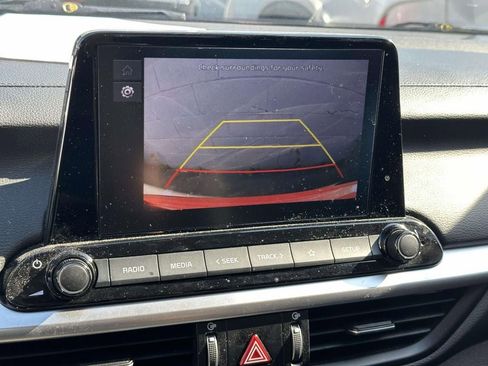 Certified 2023 Kia Forte LXS image 17