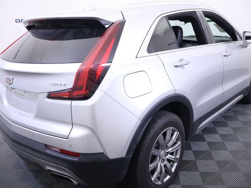 Used 2019 Cadillac XT4 Premium Luxury w/ Cold Weather Package AWD/4WD image 6