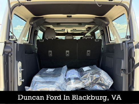 New 2026 Ford Bronco Badlands AWD/4WD image 14