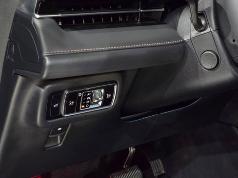 New 2026 Lincoln Nautilus Reserve AWD/4WD image 18