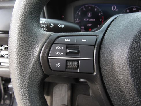 Certified 2024 Honda Accord EX image 24