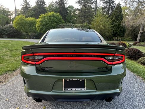 Used 2022 Dodge Charger SRT Hellcat w/ SRT Black Package image 9