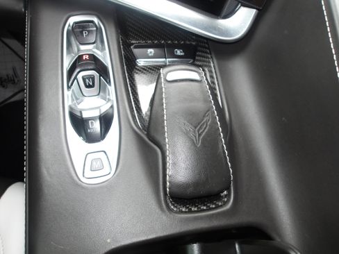 Certified 2022 Chevrolet Corvette Stingray Premium Cpe w/ Z51 Performance Package image 19