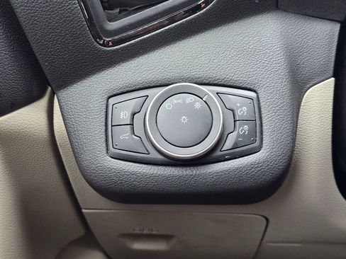 Used 2017 Ford Escape Titanium AWD/4WD image 17