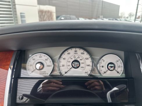 Used 2014 Rolls-Royce Ghost RWD image 33