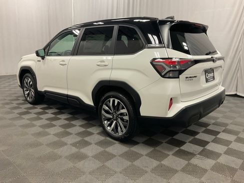 New 2026 Subaru Forester Touring AWD/4WD image 4