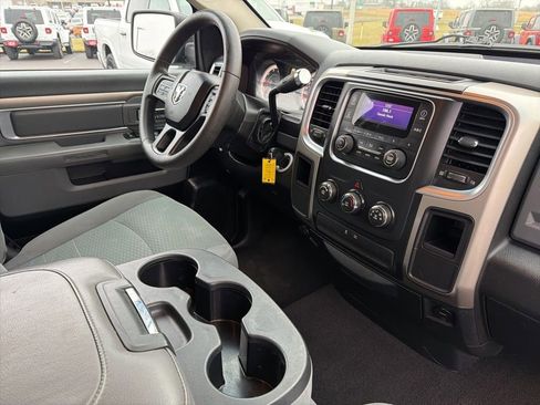 Used 2013 RAM 1500 Classic SLT image 25