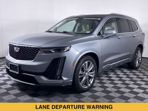 Certified 2023 Cadillac XT6 Premium Luxury FWD image 19