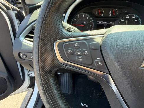 Used 2025 Chevrolet Malibu LT FWD image 24