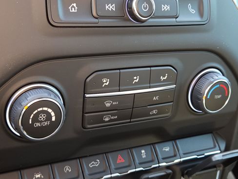 New 2026 Chevrolet Silverado 1500 Custom w/ LPO, Dark Essentials Package image 18