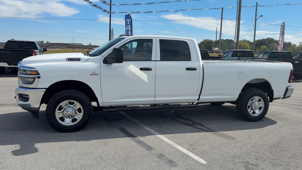 Used 2025 RAM 2500 Tradesman w/ Chrome Appearance Group AWD/4WD image 3