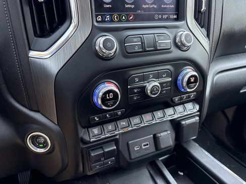Used 2022 GMC Sierra 3500 Denali w/ Denali Black Diamond Edition AWD/4WD image 30