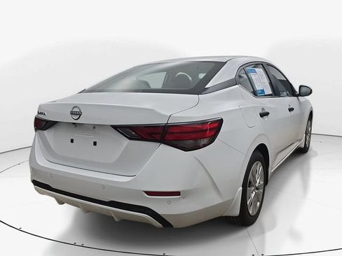 Used 2025 Nissan Sentra S FWD image 6