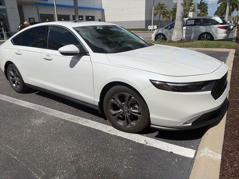 Used 2023 Honda Accord EX image 7