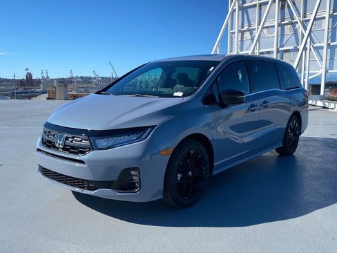 New 2026 Honda Odyssey Sport-L image 7