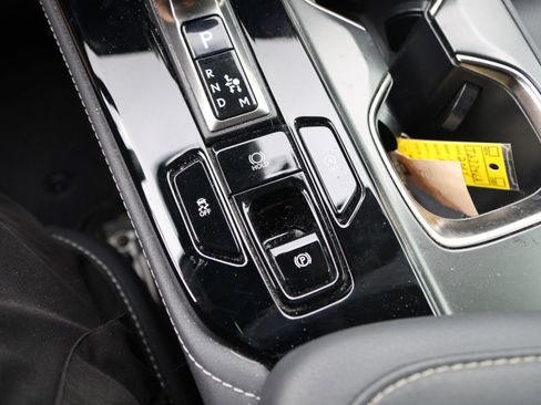 Used 2024 Lexus NX 250 FWD w/ Premium Package image 32