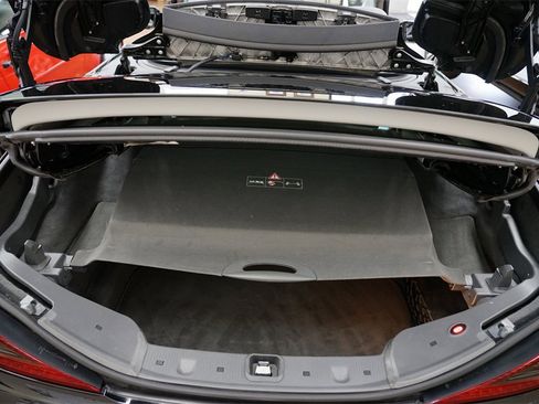 Used 2012 Mercedes-Benz SL 550 image 25