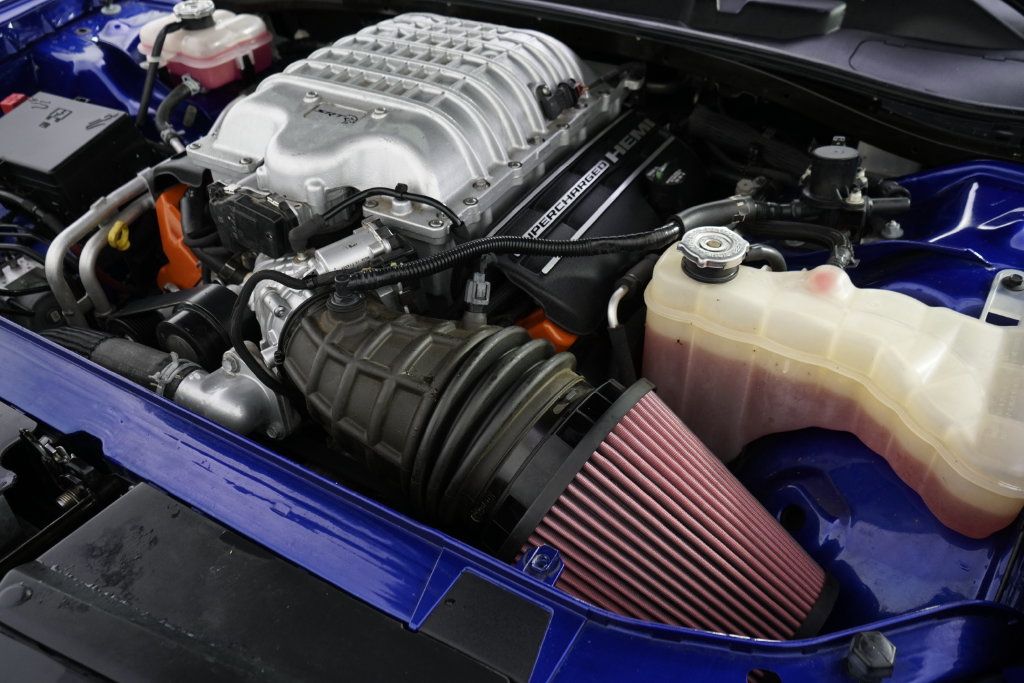 Used 2020 Dodge Challenger SRT Hellcat RWD image 28