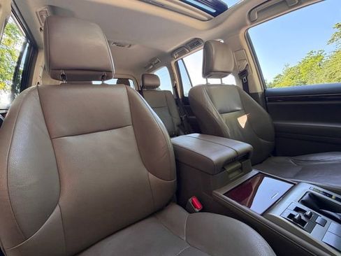 Used 2018 Lexus GX 460 Premium w/ Premium Package AWD/4WD image 26