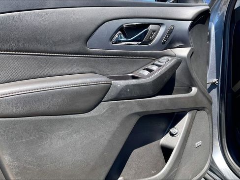 Used 2020 Chevrolet Traverse Premier FWD image 22