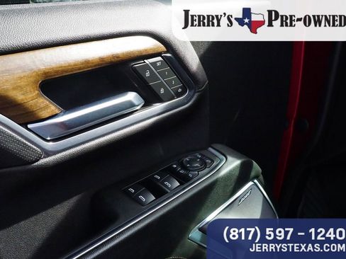 Used 2024 Chevrolet Silverado 2500 High Country w/ Technology Package image 17