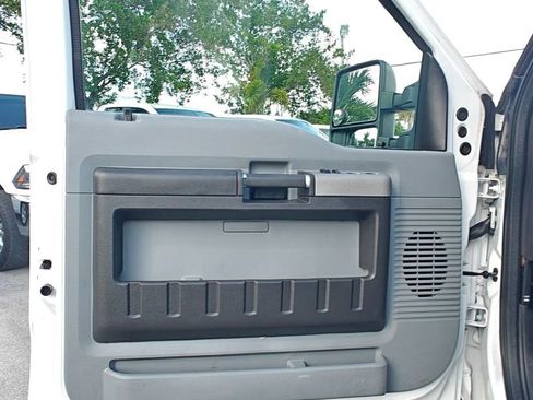 Used 2015 Ford F350 XLT w/ XLT Value Package AWD/4WD image 8