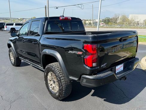 New 2026 Chevrolet Colorado ZR2 w/ Technology Package AWD/4WD image 9