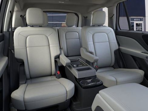 New 2025 Lincoln Aviator Reserve w/ Equipment Group 201A image 11