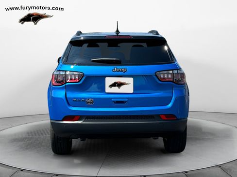 New 2025 Jeep Compass Limited w/ Sun & Sound Group AWD/4WD image 4